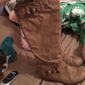 Brown boots