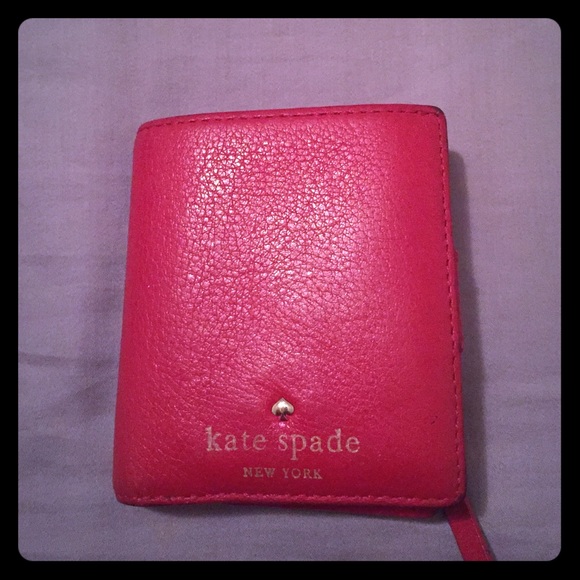 Kate Spade Cedar Street Stacy wallet USED