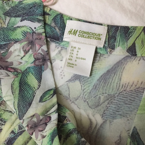 Flowy Green Forest Top - Picture 4 of 4