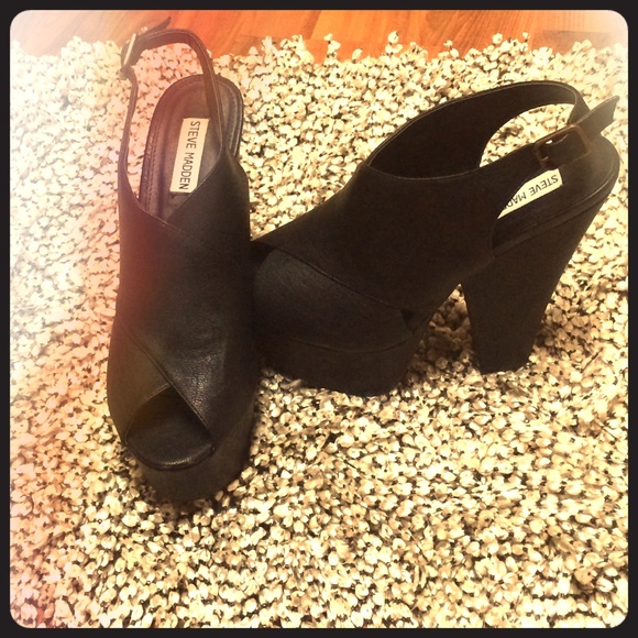 Steve Madden wedges