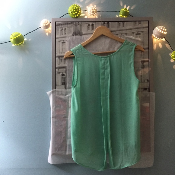 Flowy Teal Print Top - Picture 2 of 3