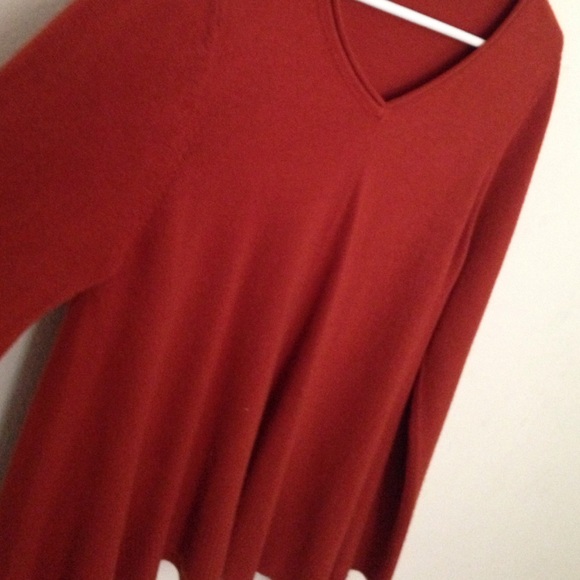 Orange long sleeve sweater - Picture 2 of 2