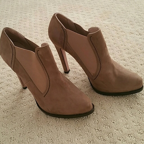 Pura Lopez booties size 38 eur / 7.5 us