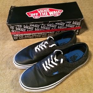 Black/white/navy vans