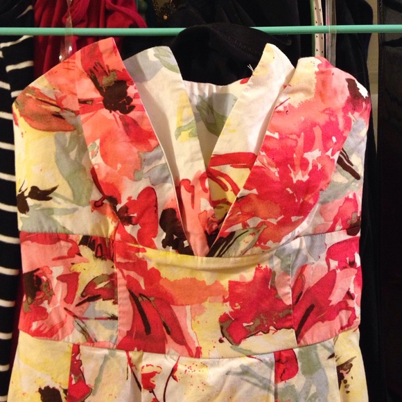 Floral print strapless dress - Picture 2 of 3