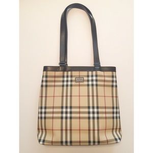 SOLD 🚫Authentic Burberry Tote handbag