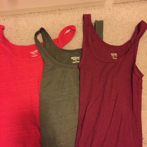 Mossimo Supply Co. Tank top pack
