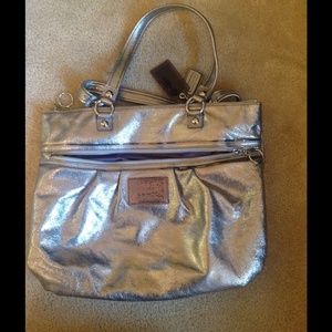 Beautiful Silver Metallic Poppy Coach Purse!