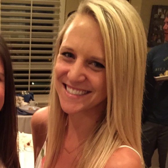 Meet your Posher, Genna