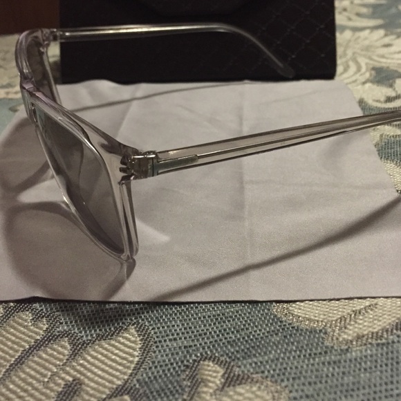 Gucci Sunglasses (authentic) - Picture 3 of 4