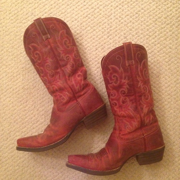 Ariat cowboy boots