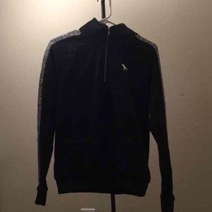 Like new Vs Pink Boyfriend's Half zip