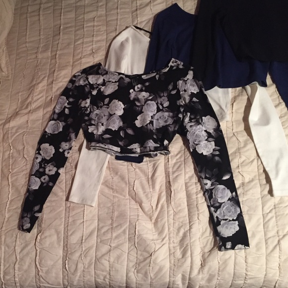 4 Long Sleeve Crop Tops ~BUNDLE~