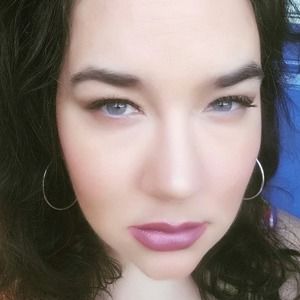 Meet your Posher, Deana