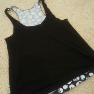Brand new never worn Black with skulls tank