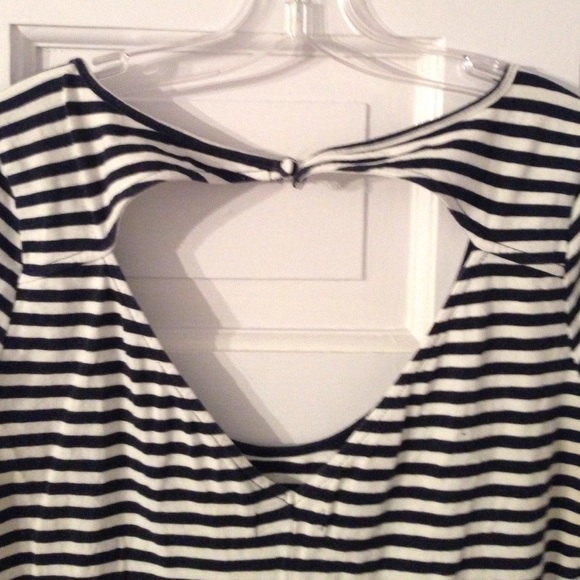 American Eagle short sleeved dress - Picture 2 of 3