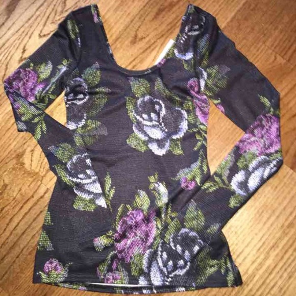*SOLD* Lululemon Top