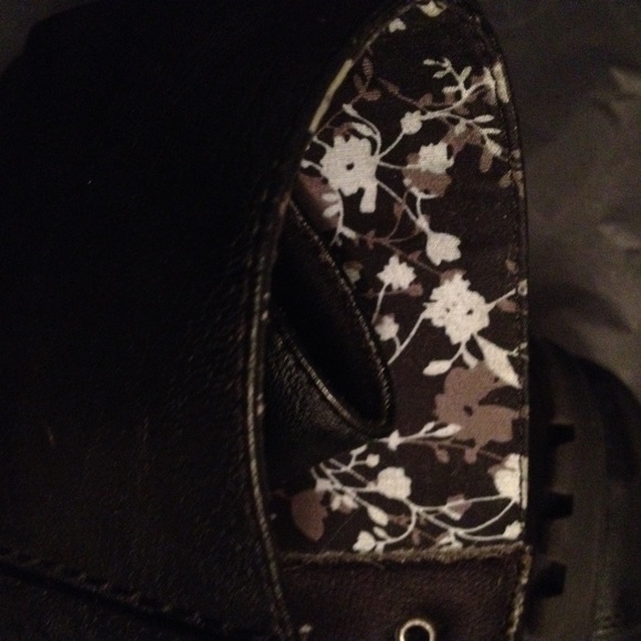 SOLD 💙 - Picture 3 of 4