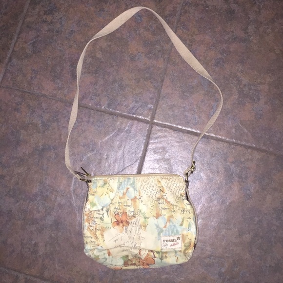Fossil purse