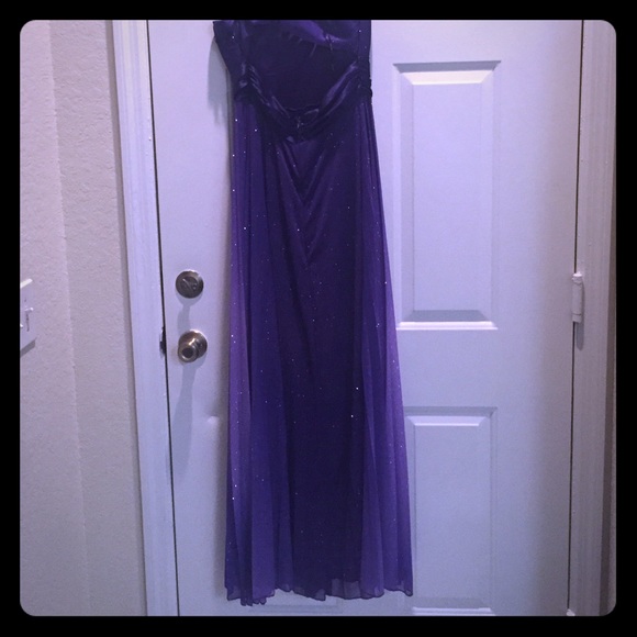 Home coming dress - Picture 1 of 3