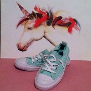 Mint green converse all star!
