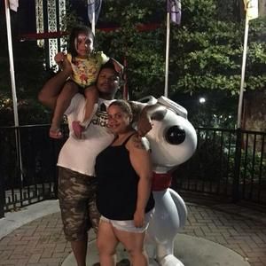 Meet your Posher, Elisa