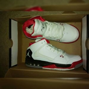 ON HOLD ? brand new jordan's w/ box?