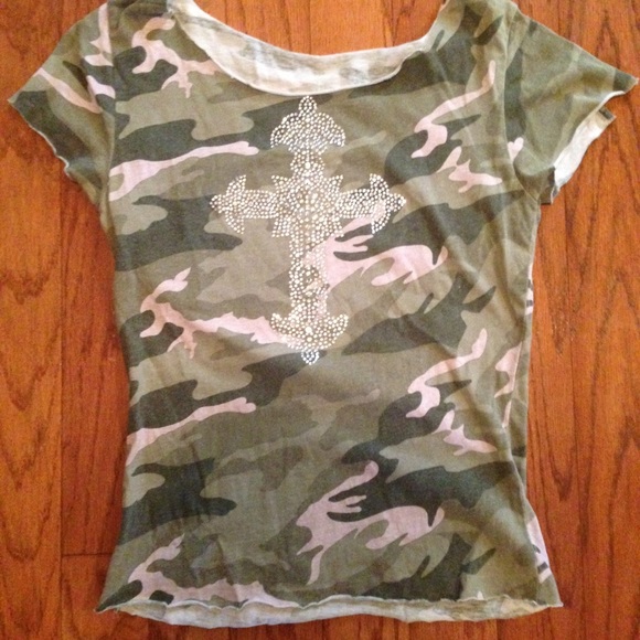 ⚡️ Sale ⚡️ Camo shirt with rhinestones