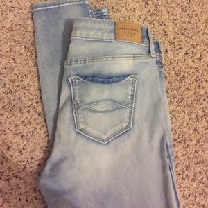 Abercrombie and Fitch skinny jeans (jeggings)