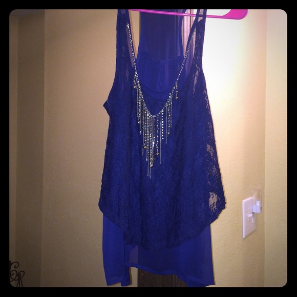 Day trip top never worn