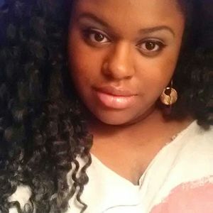 Meet your Posher, Loriah