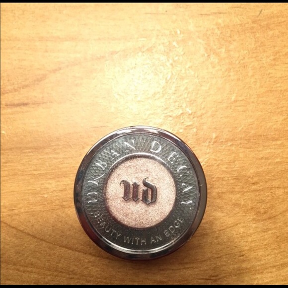 Trading - Picture 3 of 3