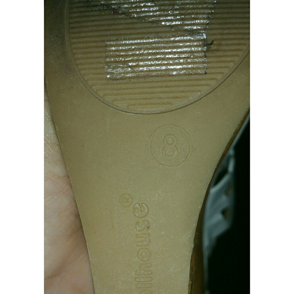 White Dollhouse wedges - Picture 4 of 4