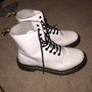 White dr martens
