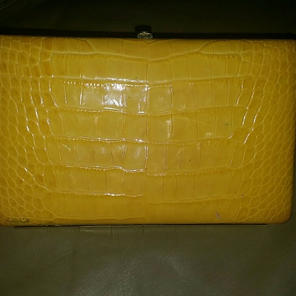 Abas frame clutch wallet