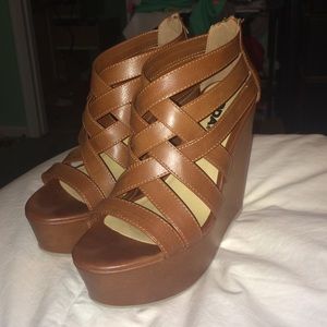 Tilly's Wedges