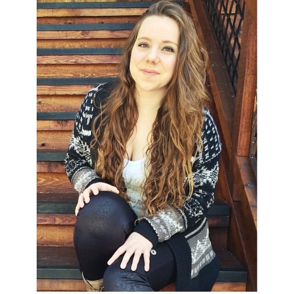 Meet your Posher, Maddie