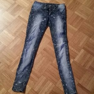 SOLD Hot Topic Blue Skinnys