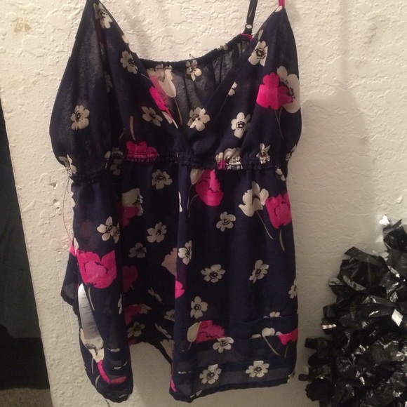 Floral tank
