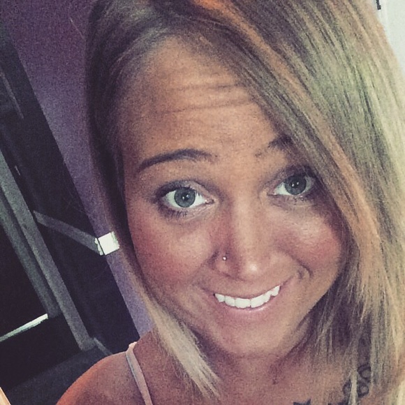 Meet your Posher, Paige - Picture 2 of 2