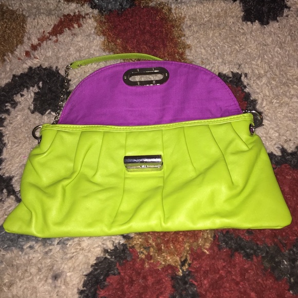 Lime Green Purse - Picture 2 of 4