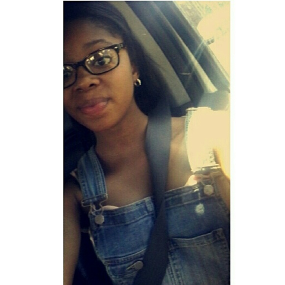 Meet your Posher, Kelicia