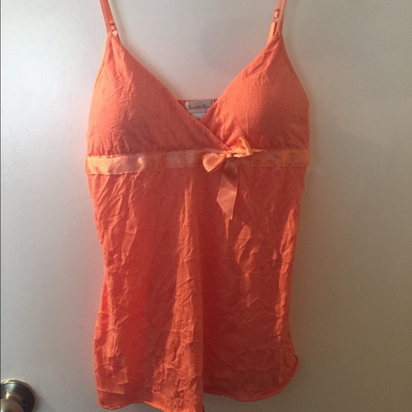 2 for 1 tank tops!