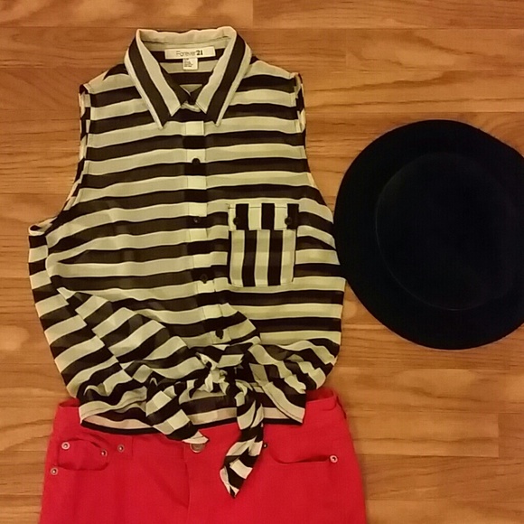 Striped sleeveless shirt