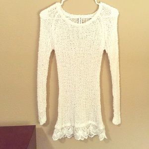 Crotchet/ white lace bottom tunic
