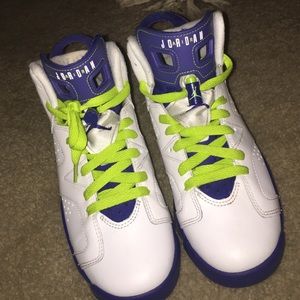 Retro 6 "Sehawks"