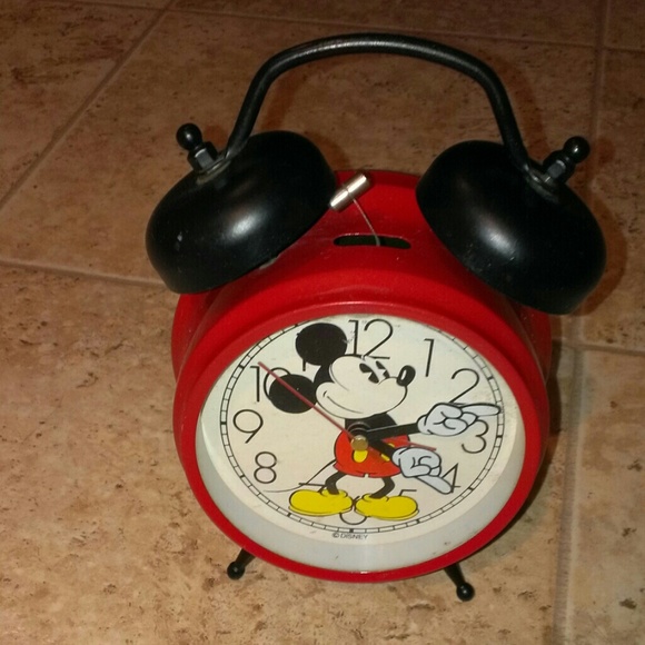 Disney Mickey Mouse clock