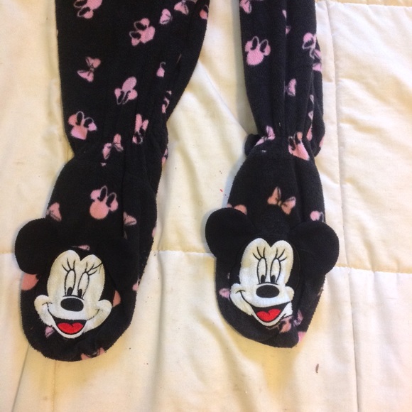 Authentic Disney Minnie Mouse Footies - Picture 1 of 3