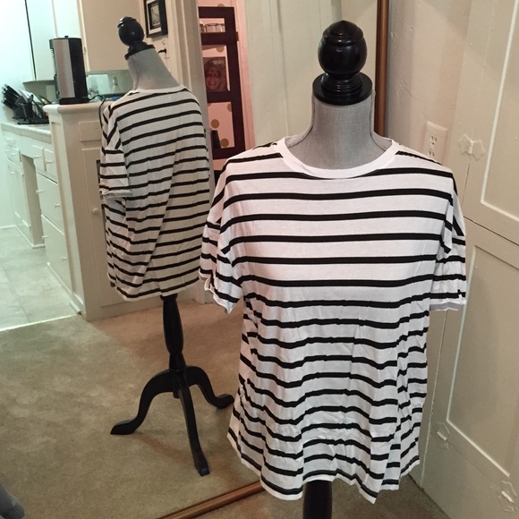 Black and white striped oversized tee.