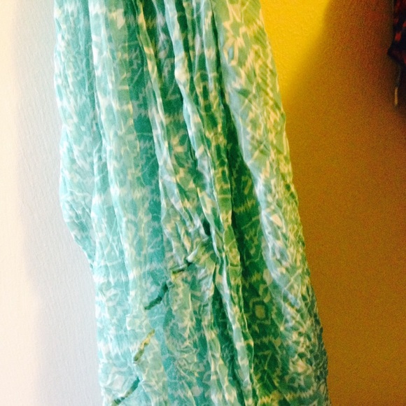 Scarve - Picture 1 of 1